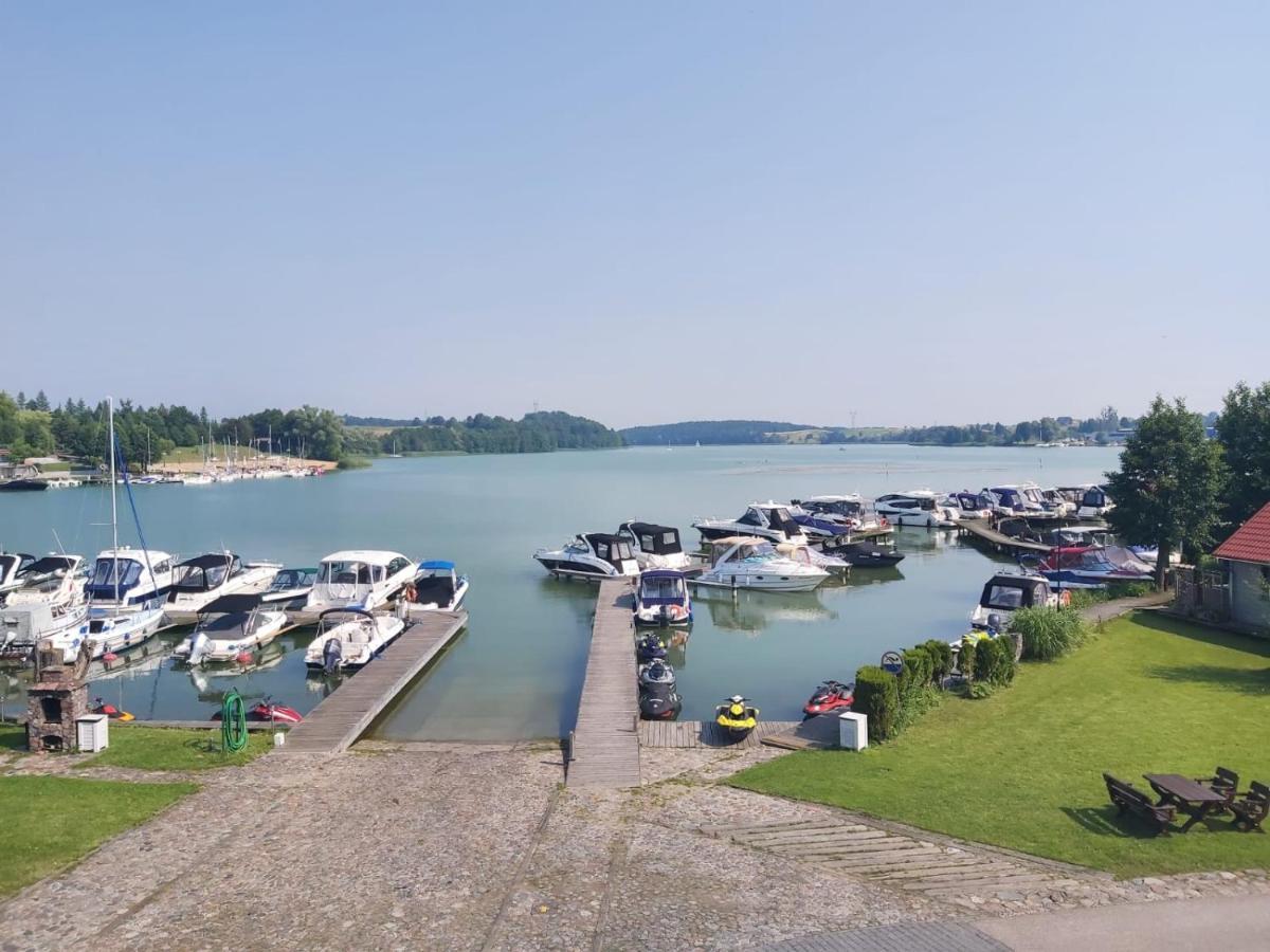 לינה וארוחת בוקר Mikołajki Sloneczny Port מראה חיצוני תמונה